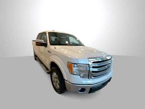 Used 2013 Ford F150 Lariat w/ Lariat Chrome Pkg image 2