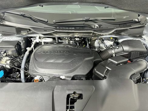Used 2025 Honda Odyssey EX-L image 9