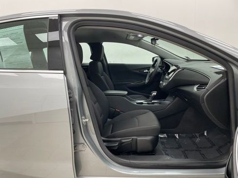Used 2023 Chevrolet Malibu LT image 14