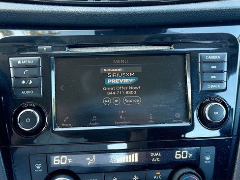 Used 2020 Nissan Rogue Sport SV FWD image 15