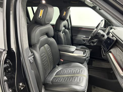 Used 2022 Rivian R1S Launch Edition image 24