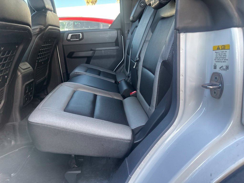 Used 2023 Ford Bronco Big Bend w/ Sasquatch Package AWD/4WD image 7