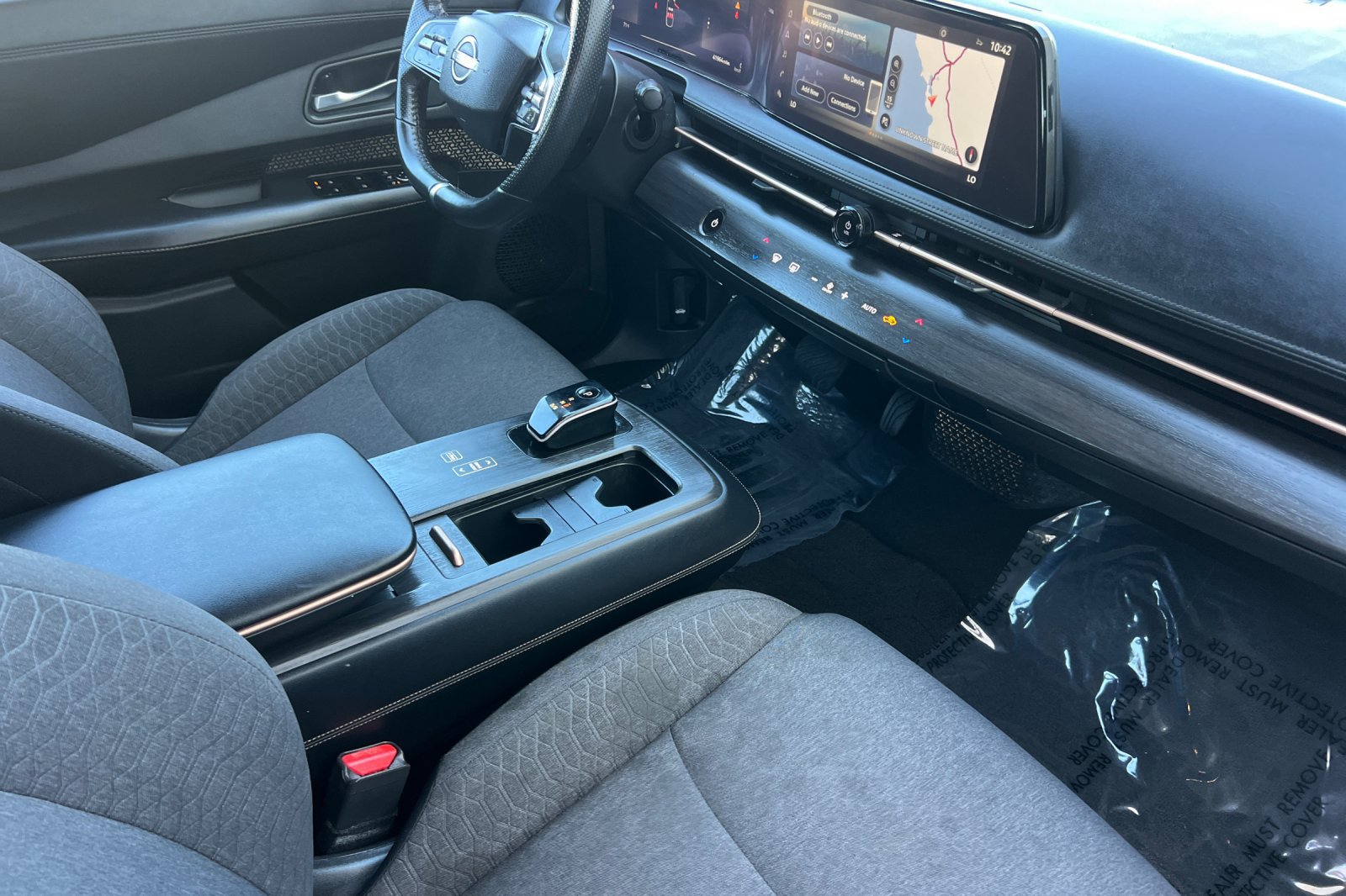 Certified 2023 Nissan Ariya FWD image 18
