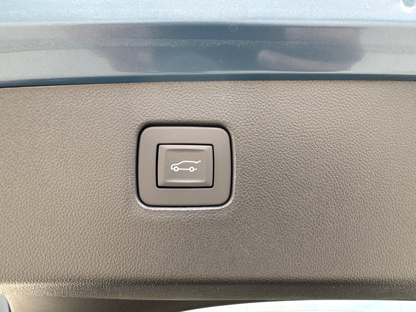 Used 2026 Buick Envista Sport Touring w/ Convenience I Package FWD image 12