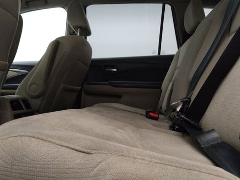 Used 2017 Honda Pilot EX image 18