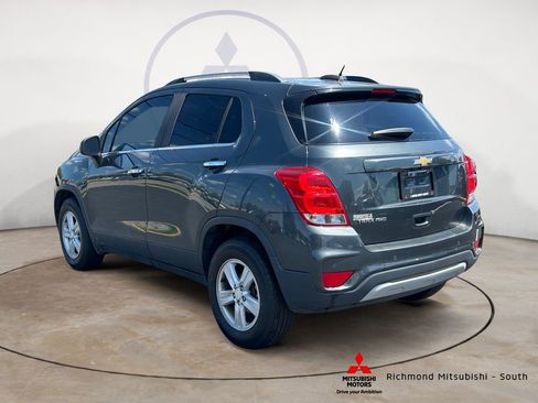 Used 2020 Chevrolet Trax LT w/ Sun & Sound Package AWD/4WD image 5