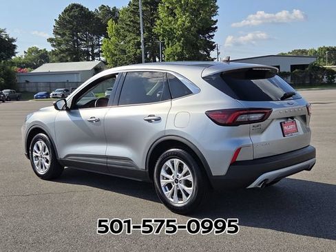 Used 2024 Ford Escape Active FWD image 3