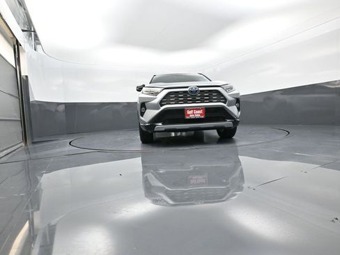 Certified 2021 Toyota RAV4 XSE w/ Carpet Mat Package (TMS) image 32