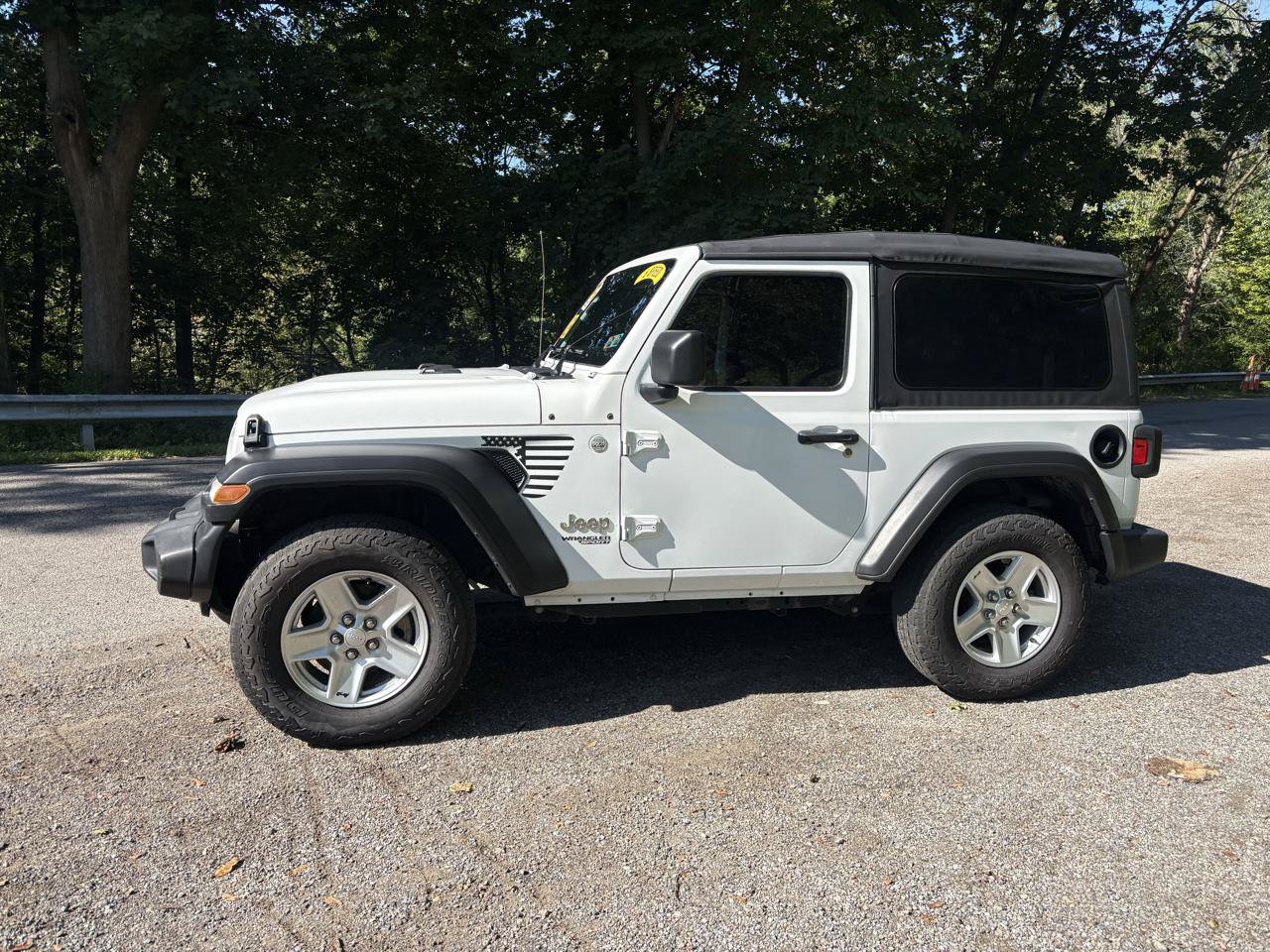 Used 2019 Jeep Wrangler Sport AWD/4WD image 5