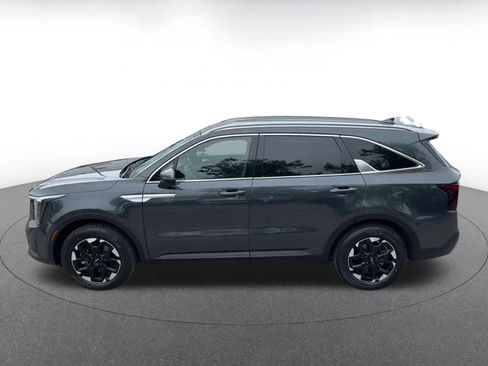 Used 2024 Kia Sorento S AWD/4WD image 9