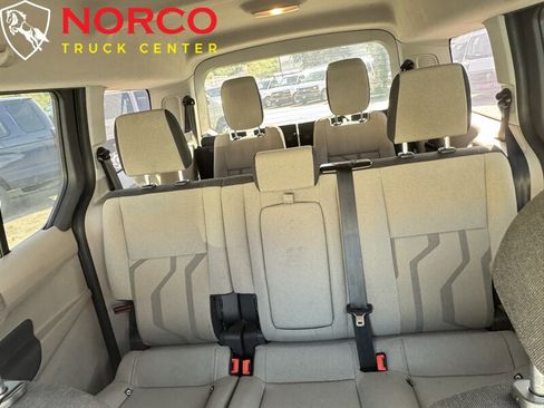 Used 2018 Ford Transit Connect XLT image 29