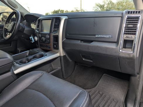 Used 2017 RAM 1500 Laramie image 8
