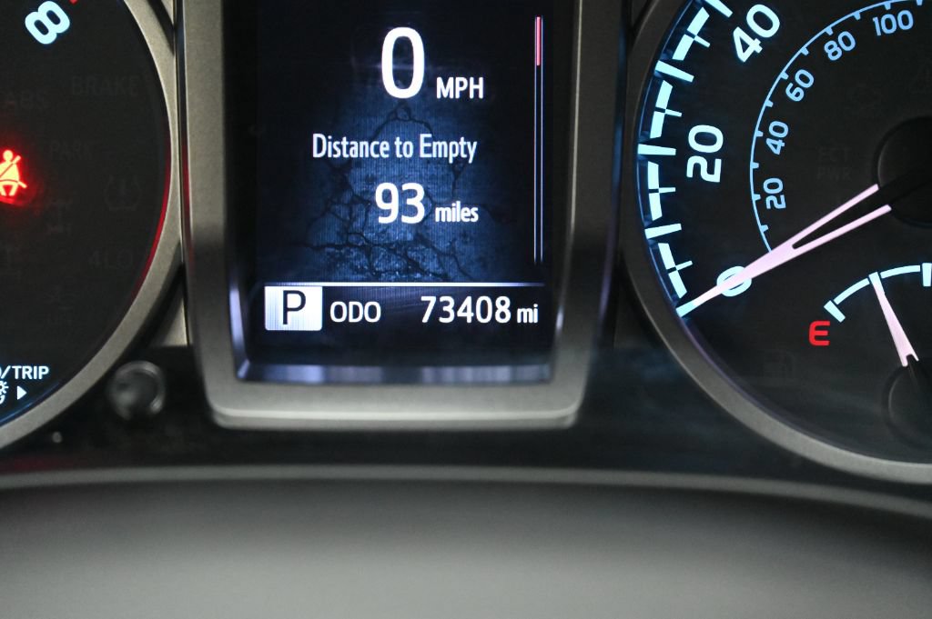 Used 2018 Toyota Tacoma SR5 AWD/4WD image 26