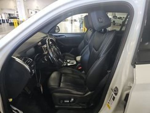 Used 2023 BMW X3 sDrive30i w/ M Sport Package image 4