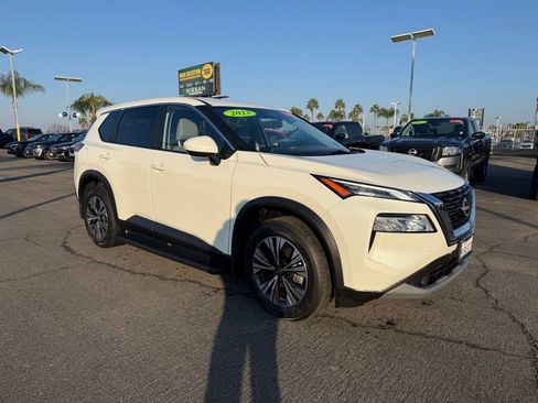 Certified 2023 Nissan Rogue SV image 1