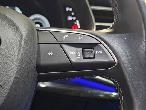 Used 2021 Audi Q8 Premium Plus w/ Premium Plus Package image 26