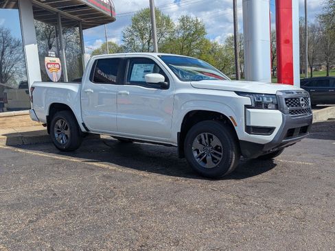 New 2026 Nissan Frontier SV AWD/4WD image 5