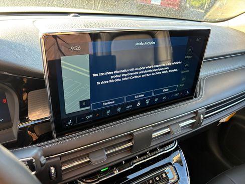 New 2026 Lincoln Corsair Premiere image 19