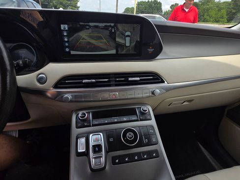 Used 2020 Hyundai Palisade Limited FWD image 6