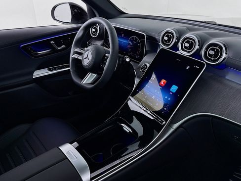 New 2026 Mercedes-Benz GLC 300 image 15