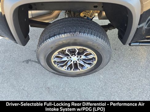 Used 2019 Chevrolet Colorado ZR2 w/ LPO, Power Package AWD/4WD image 13