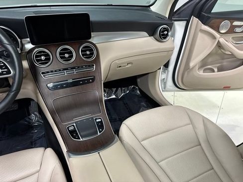 Used 2020 Mercedes-Benz GLC 300 4MATIC image 23