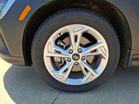 Certified 2022 Hyundai Kona SEL w/ Convenience Package AWD/4WD image 28