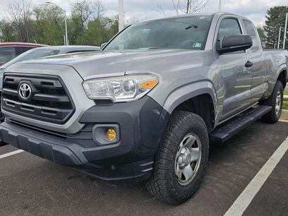 Used 2016 Toyota Tacoma SR