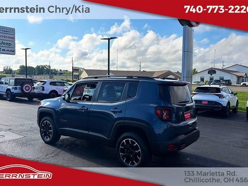 Used 2023 Jeep Renegade Trailhawk AWD/4WD image 16