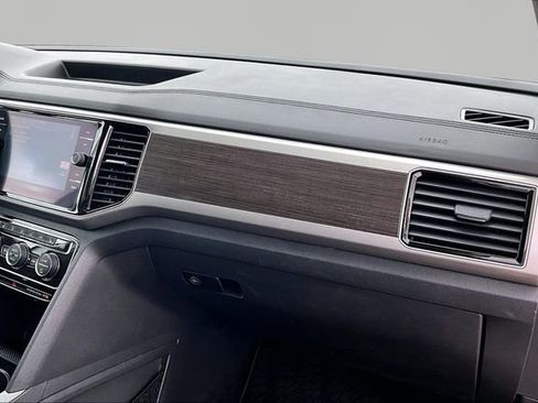 Used 2019 Volkswagen Atlas SEL FWD image 16