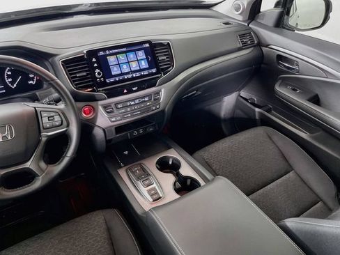 Used 2024 Honda Ridgeline Sport image 24