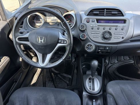 Used 2010 Honda Fit Sport image 25