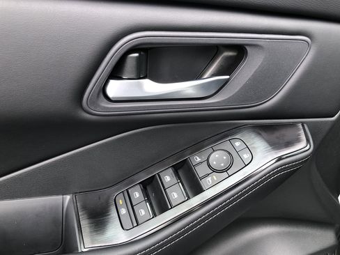 New 2026 Nissan Rogue SV w/ Cold Weather Package image 21