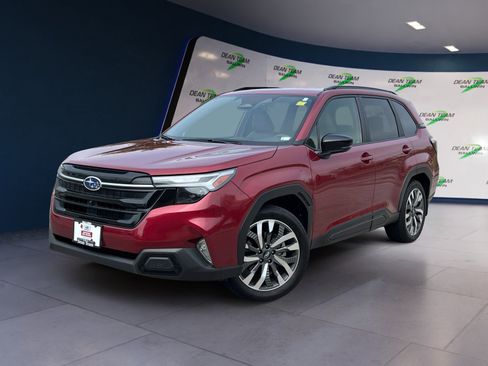 Certified 2025 Subaru Forester Touring AWD/4WD image 3