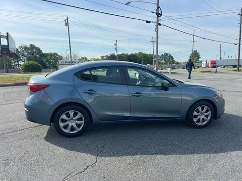 Used 2015 MAZDA MAZDA3 i Sport image 10