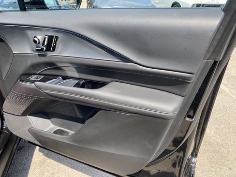 Used 2024 Cadillac Lyriq Tech RWD image 26