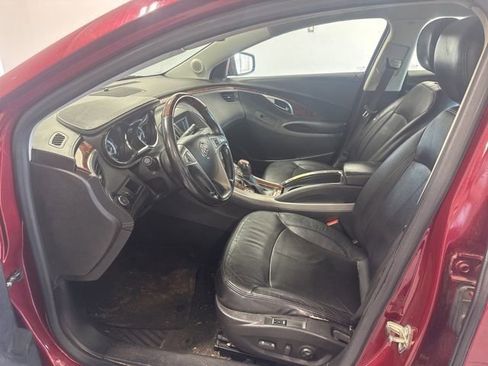 Used 2010 Buick LaCrosse CXS image 12