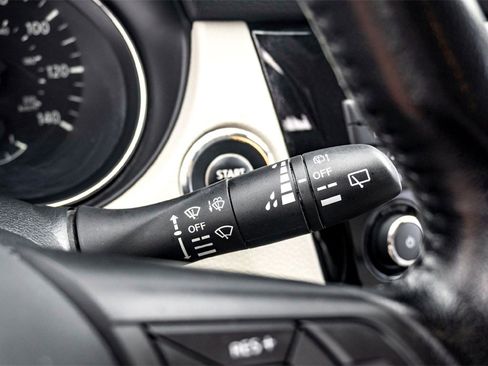 Used 2020 Nissan Rogue Sport SL w/ Premium Package image 21