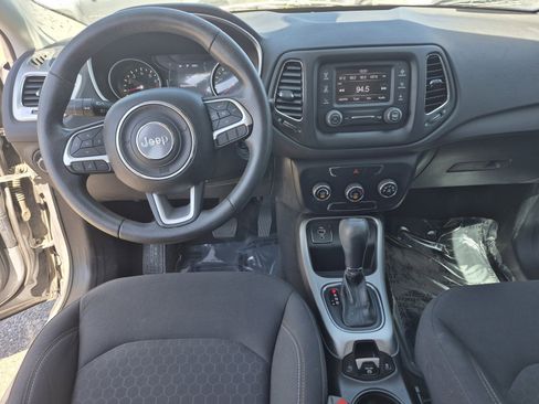 Used 2018 Jeep Compass Sport FWD image 18