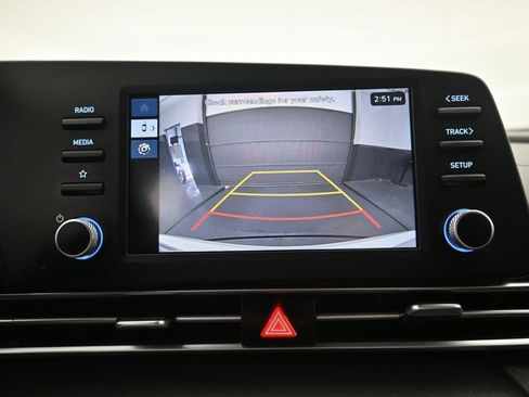 New 2025 Hyundai Elantra SE FWD image 15
