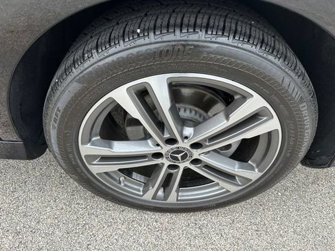 Used 2022 Mercedes-Benz E 350 4MATIC Sedan image 7