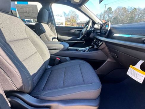 New 2026 Chevrolet Traverse LT image 16