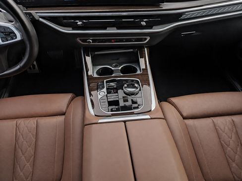 Used 2023 BMW X7 M60i w/ Executive Package AWD/4WD image 25