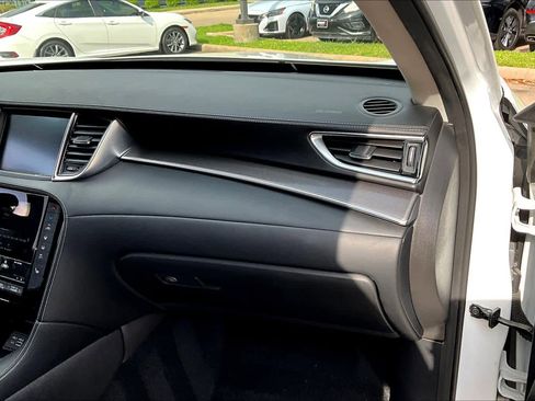 Used 2023 INFINITI QX50 Luxe image 18