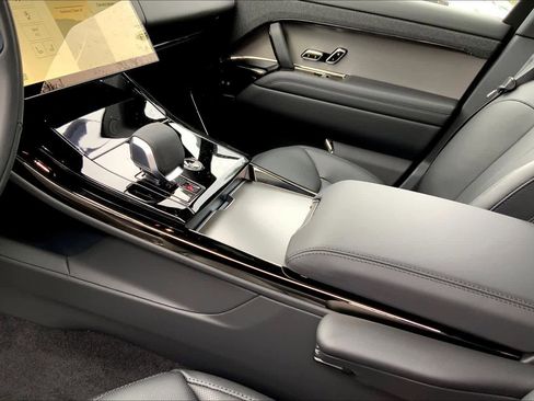 New 2026 Land Rover Range Rover Sport SE AWD/4WD image 10