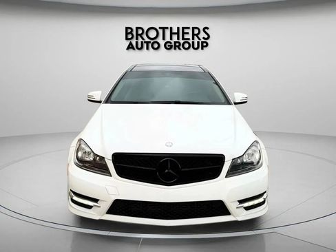 Used 2015 Mercedes-Benz C 250 Coupe image 4