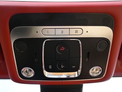 Used 2021 Bentley Continental GT image 24