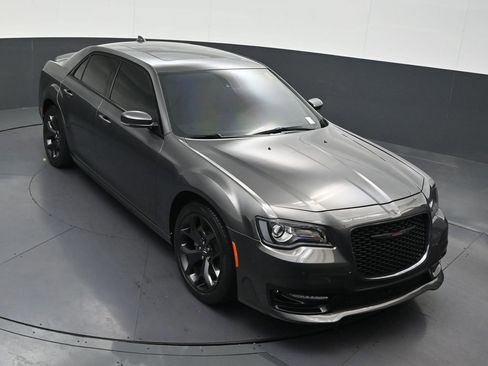 Used 2023 Chrysler 300 S w/ Comfort Group RWD image 23