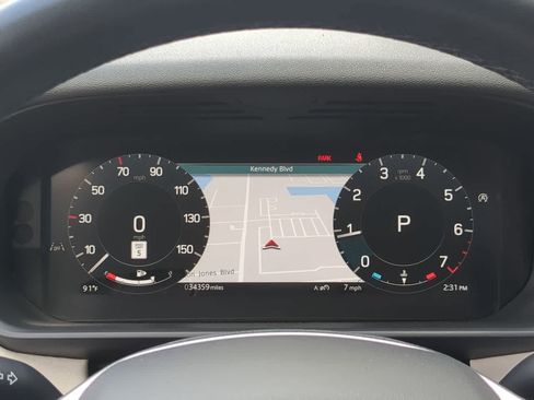 Certified 2025 Land Rover Discovery S AWD/4WD image 35