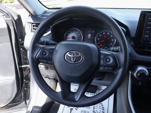 Used 2021 Toyota RAV4 XLE image 20